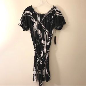 New BCBGMaxAzria abstract tie waist Dress 6 8